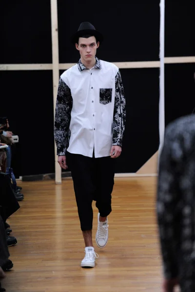 Look 1